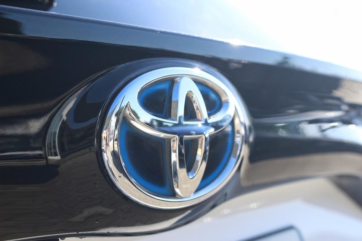 toyota-yaris-2021-hibrido-a-gasolina-1490cc