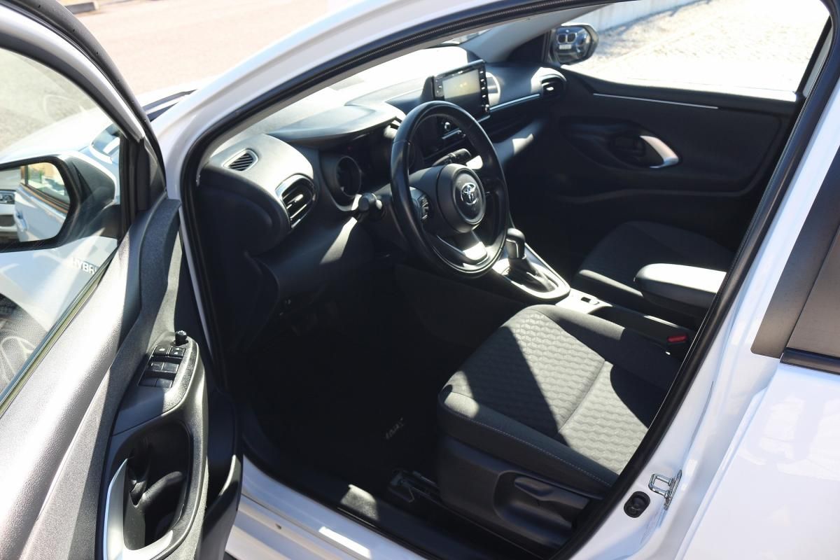 toyota-yaris-2021-hibrido-a-gasolina-1490cc