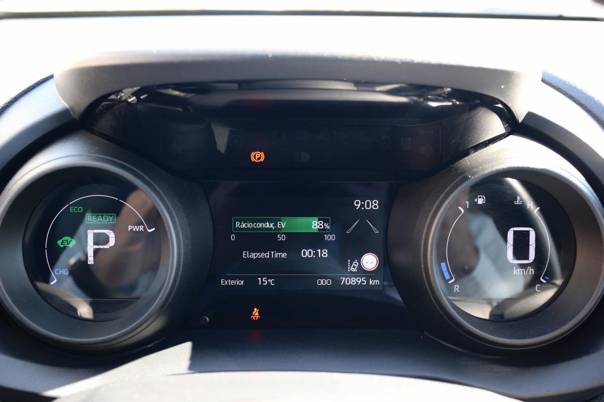 toyota-yaris-2021-hibrido-a-gasolina-1490cc