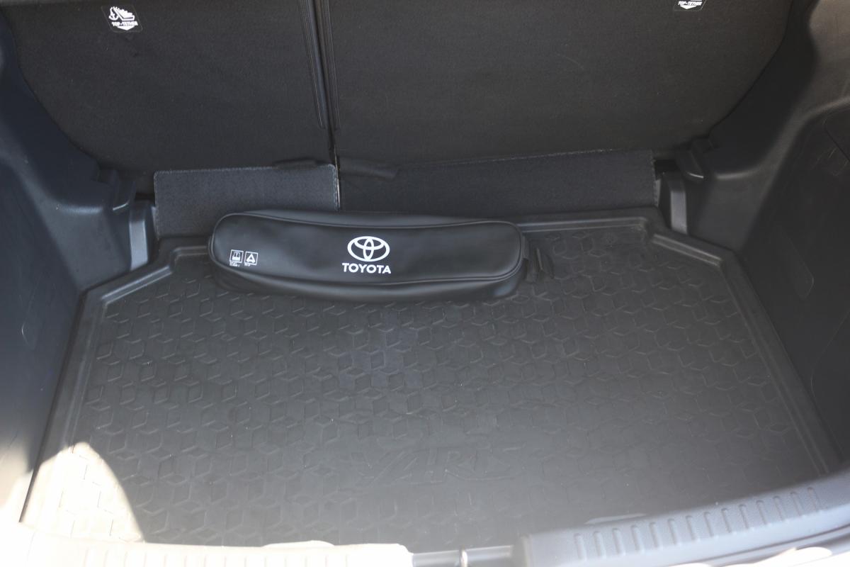 toyota-yaris-2021-hibrido-a-gasolina-1490cc