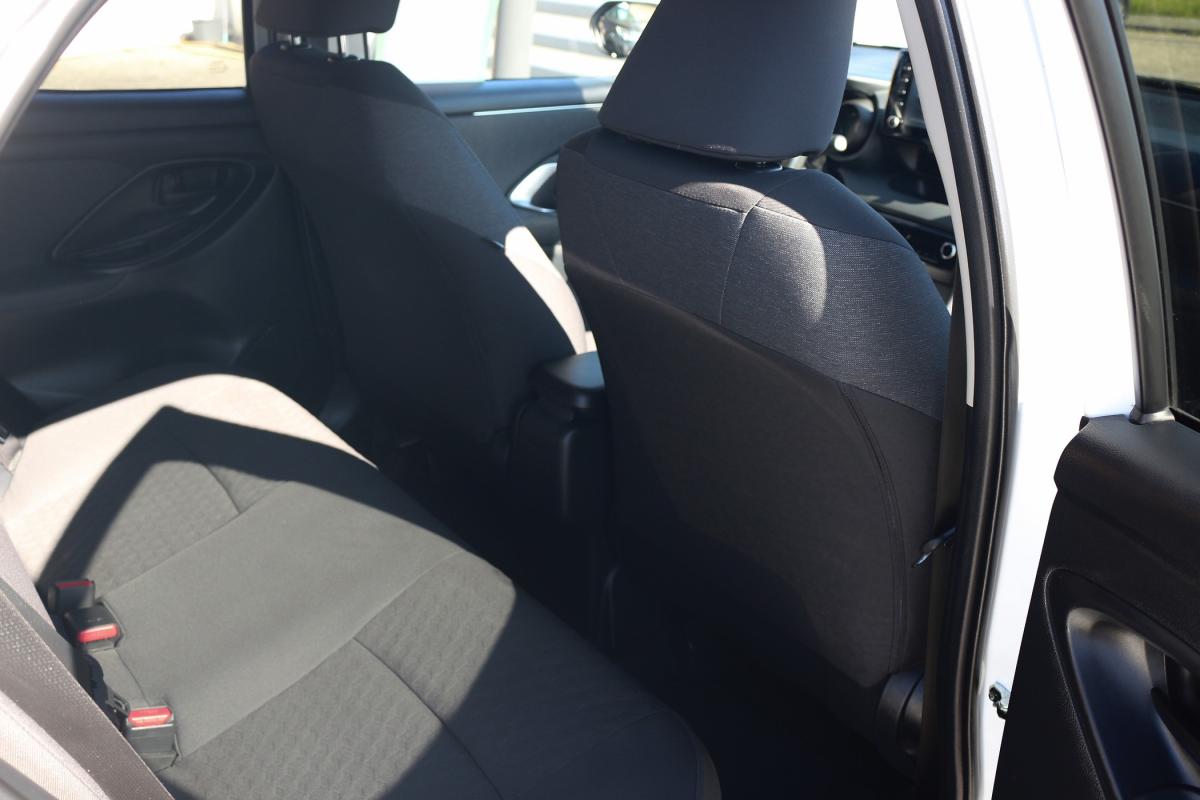 toyota-yaris-2021-hibrido-a-gasolina-1490cc