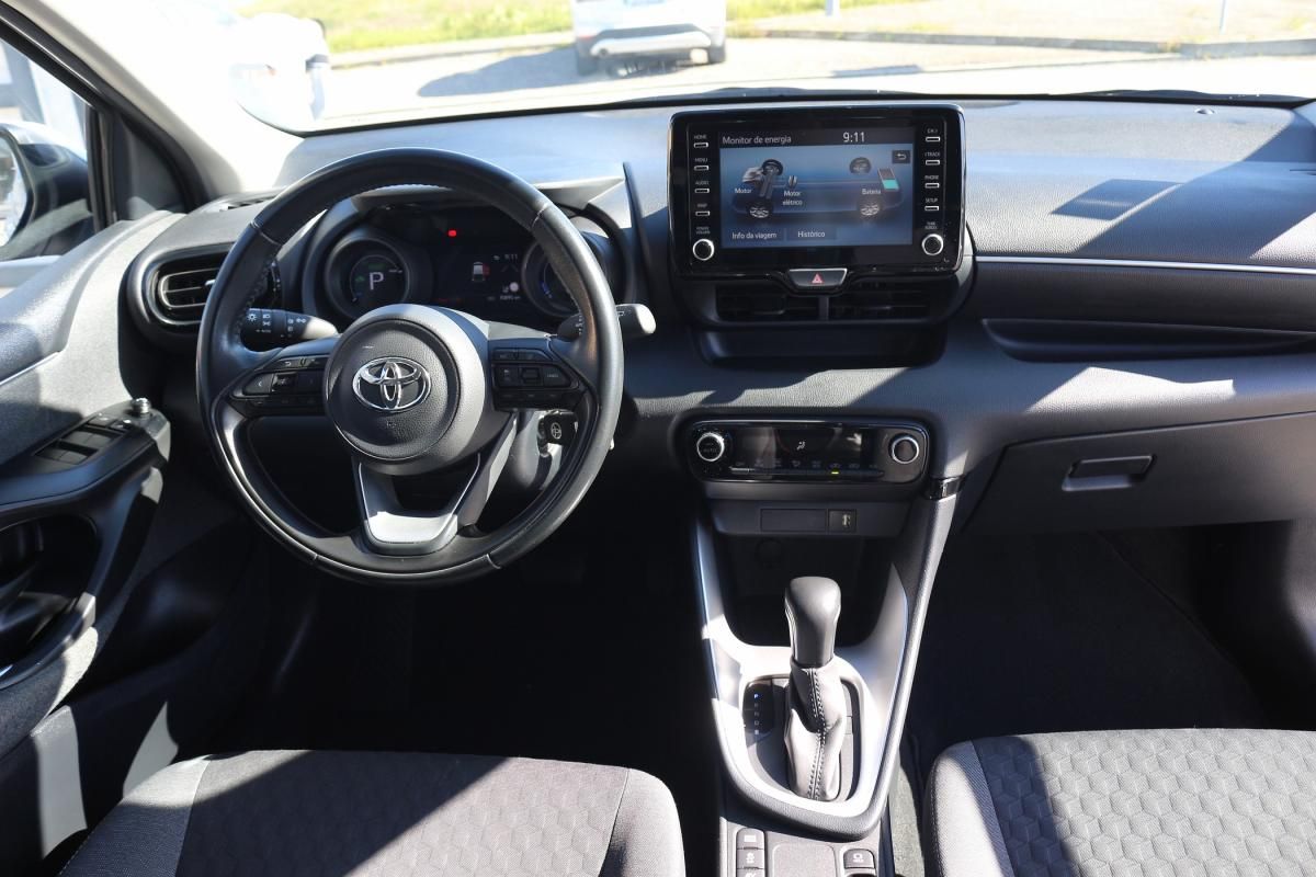 toyota-yaris-2021-hibrido-a-gasolina-1490cc