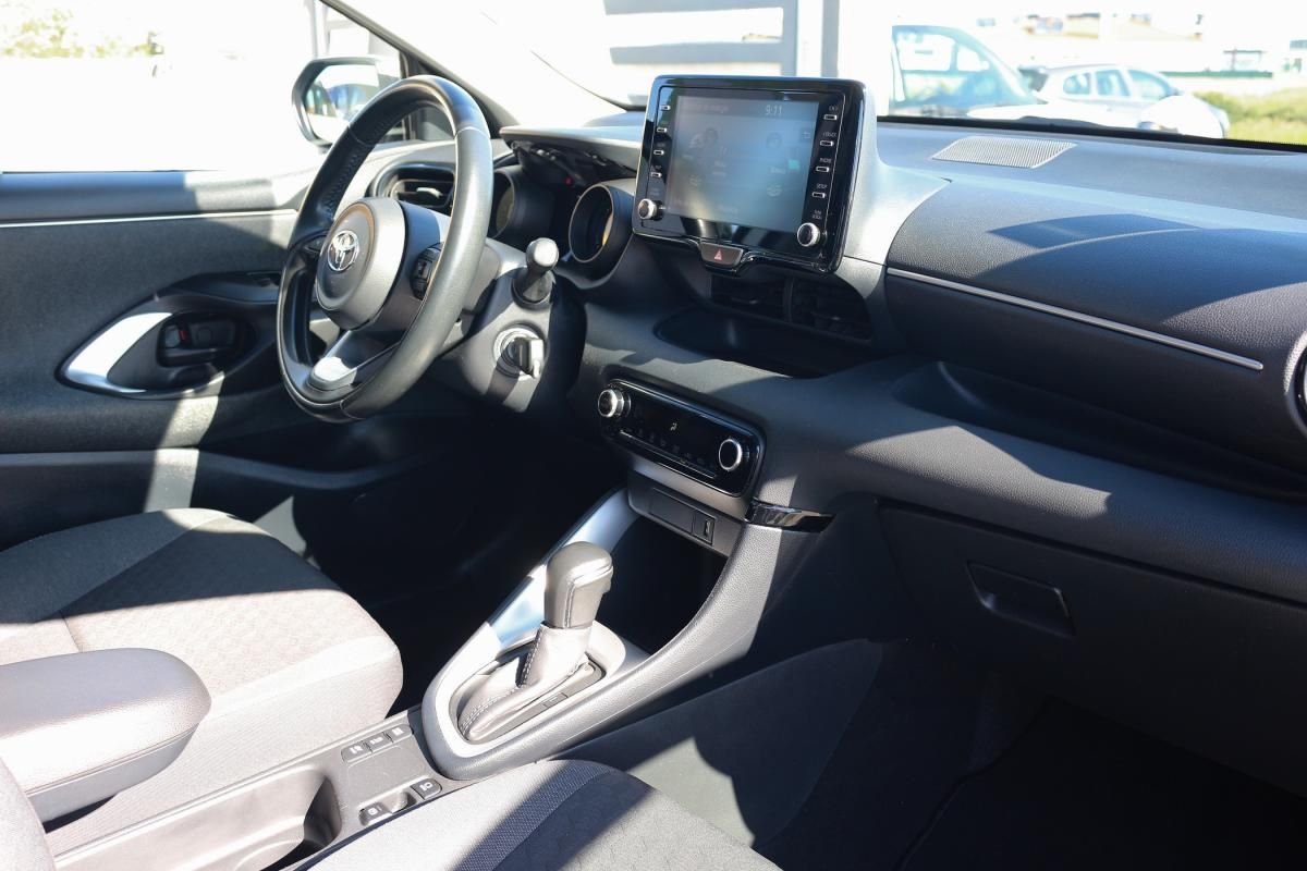 toyota-yaris-2021-hibrido-a-gasolina-1490cc