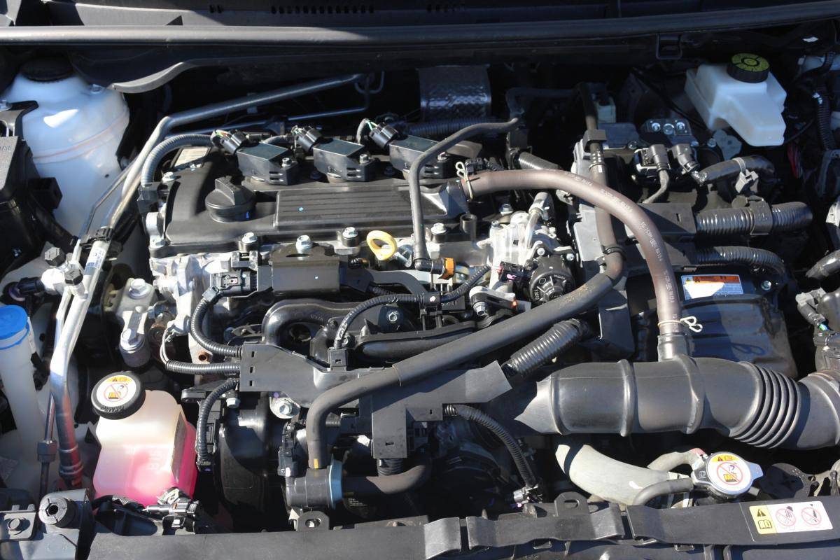 toyota-yaris-2021-hibrido-a-gasolina-1490cc