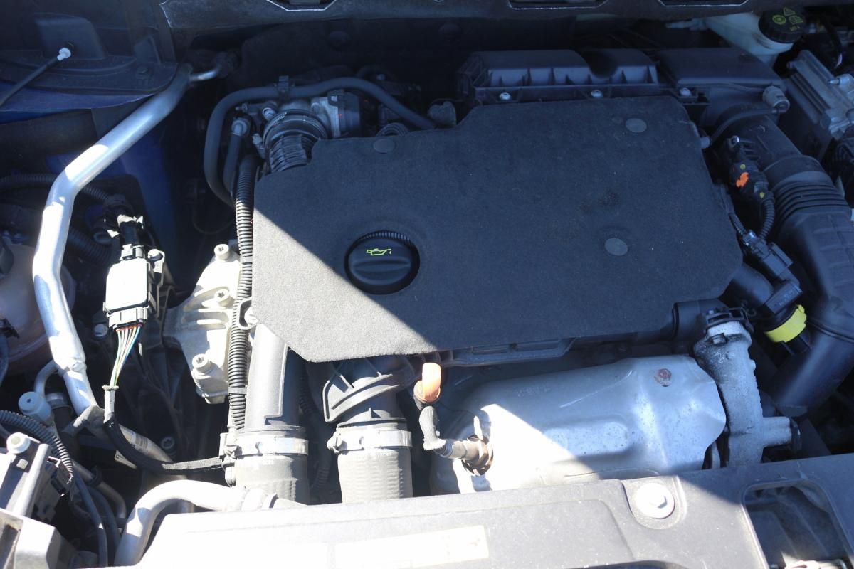 peugeot-3008-2019-diesel-1499cc