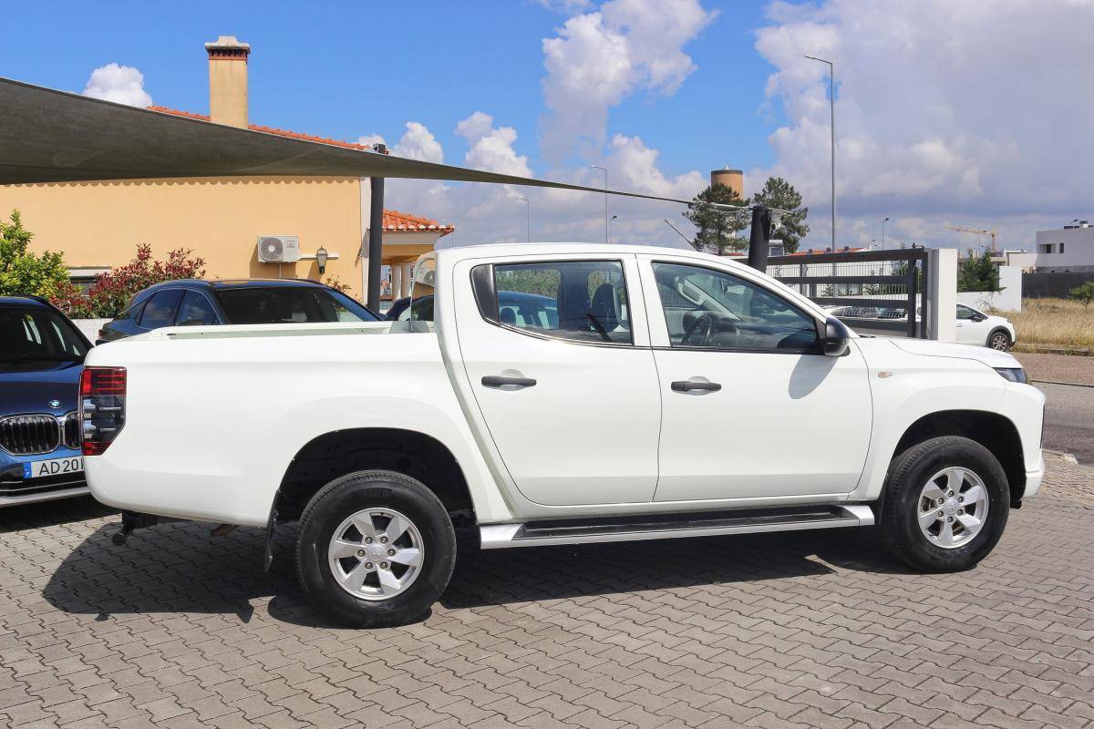 mitsubishi-l200-2022-diesel-2268cc