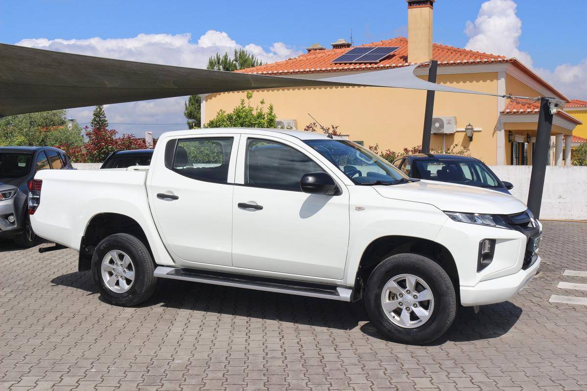 mitsubishi-l200-2022-diesel-2268cc
