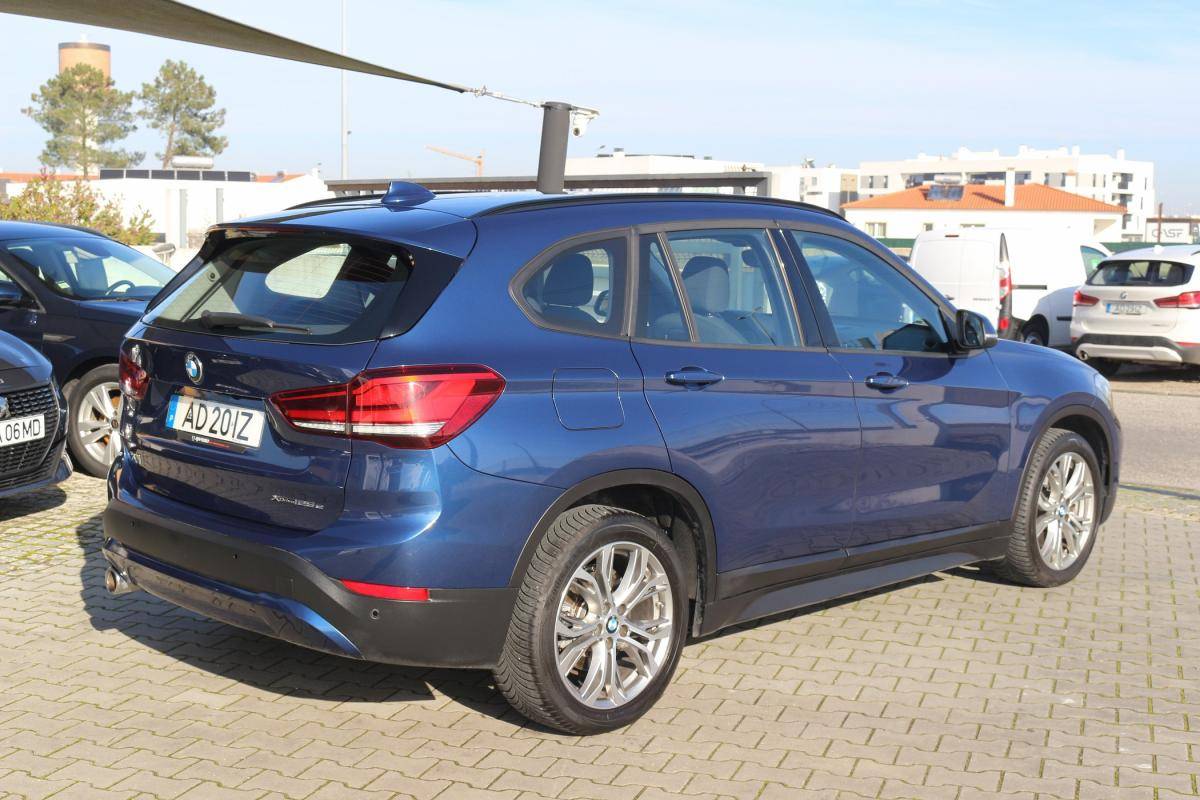 bmw-x1-2020-hibrido-a-gasolina-1499cc