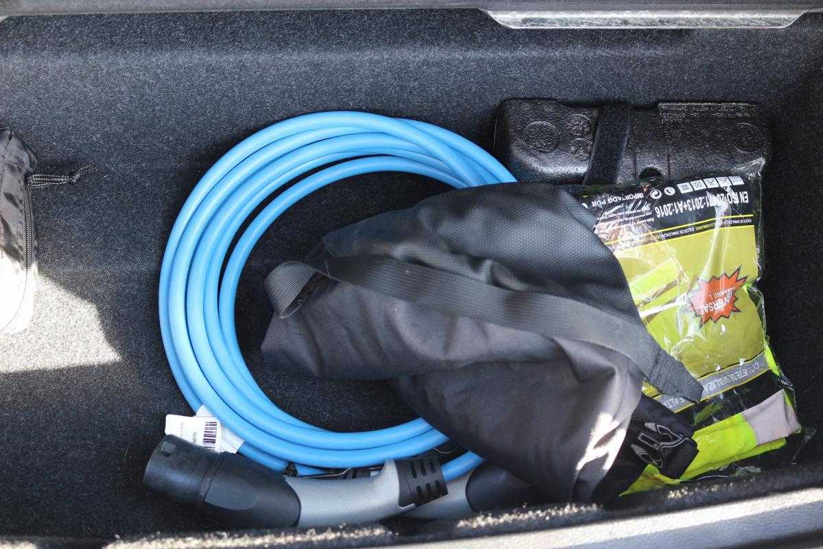 bmw-x1-2020-hibrido-a-gasolina-1499cc