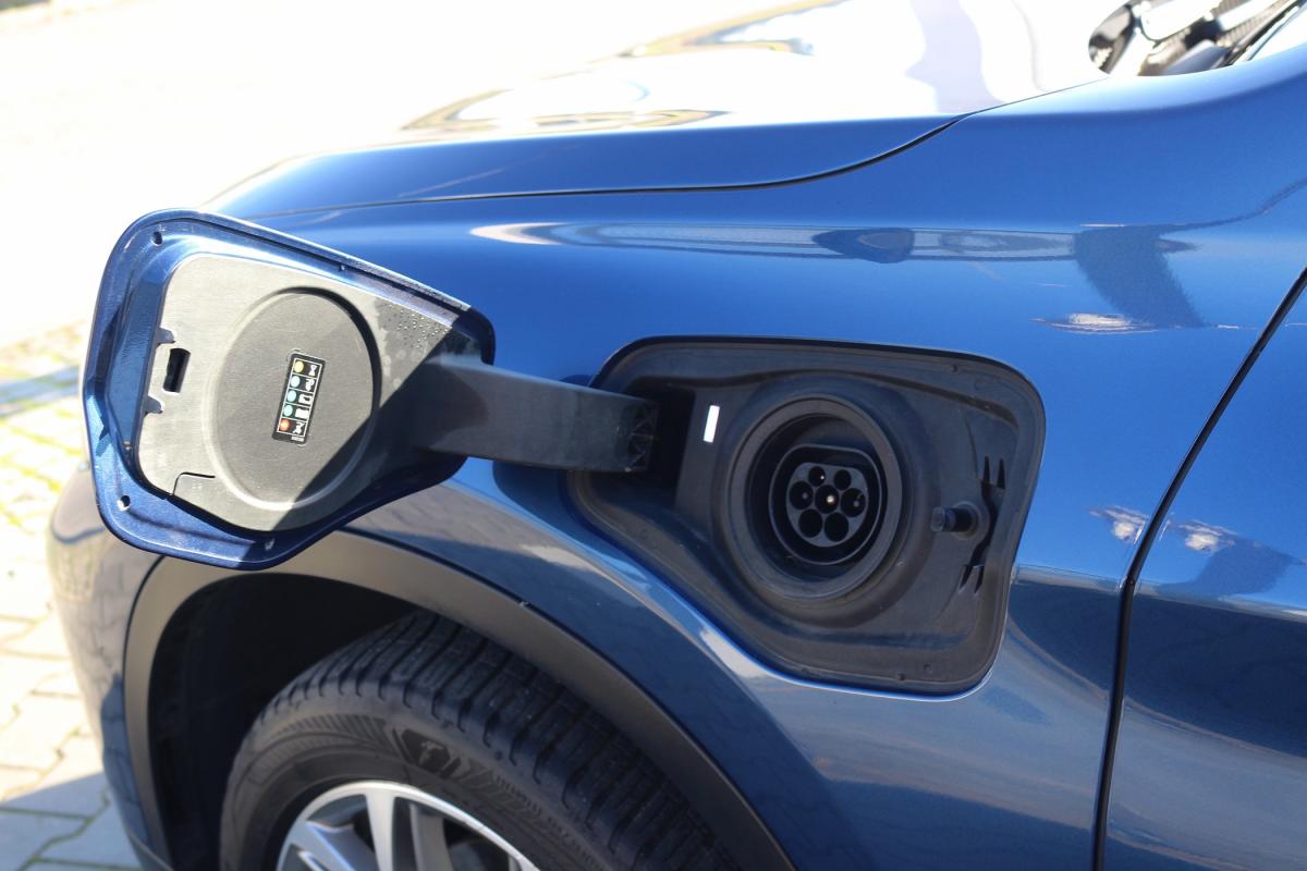 bmw-x1-2020-hibrido-a-gasolina-1499cc