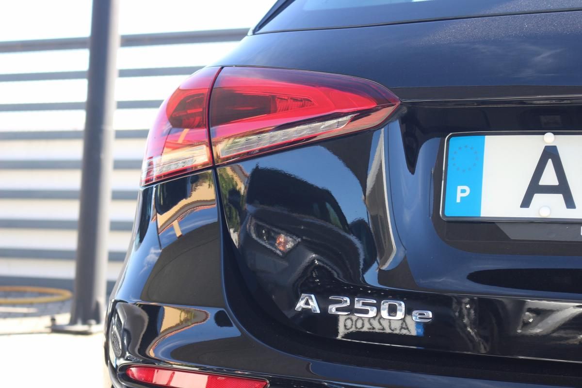 mercedes-benz-classe-a-2022-hibrido-a-gasolina-1332cc