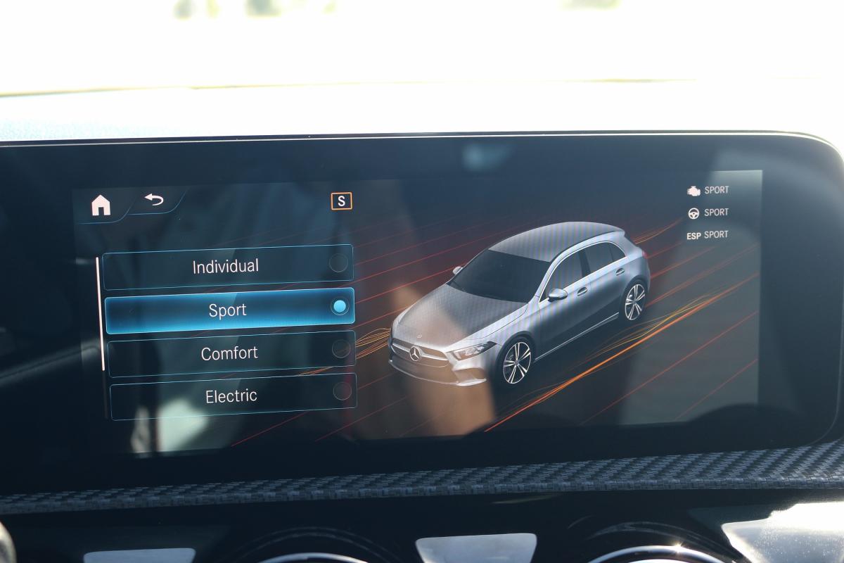 mercedes-benz-classe-a-2022-hibrido-a-gasolina-1332cc