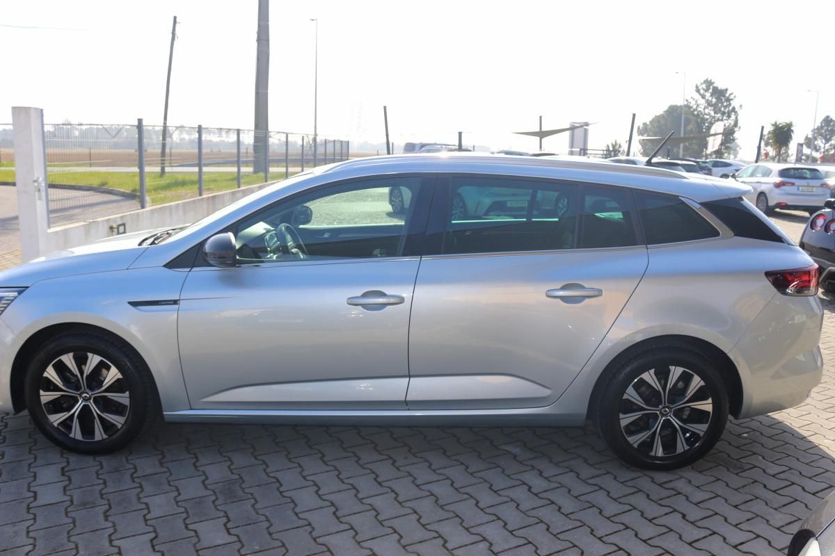renault-megane-sport-tourer-2021-diesel-1461cc