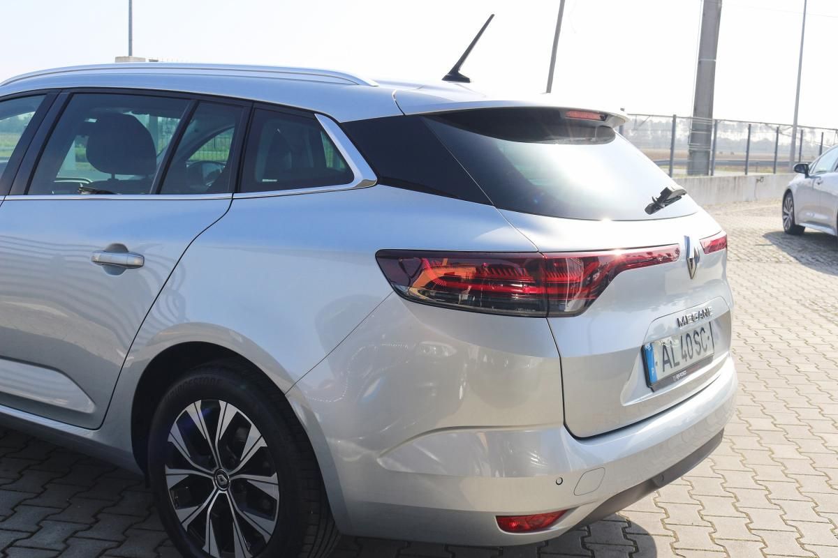 renault-megane-sport-tourer-2021-diesel-1461cc