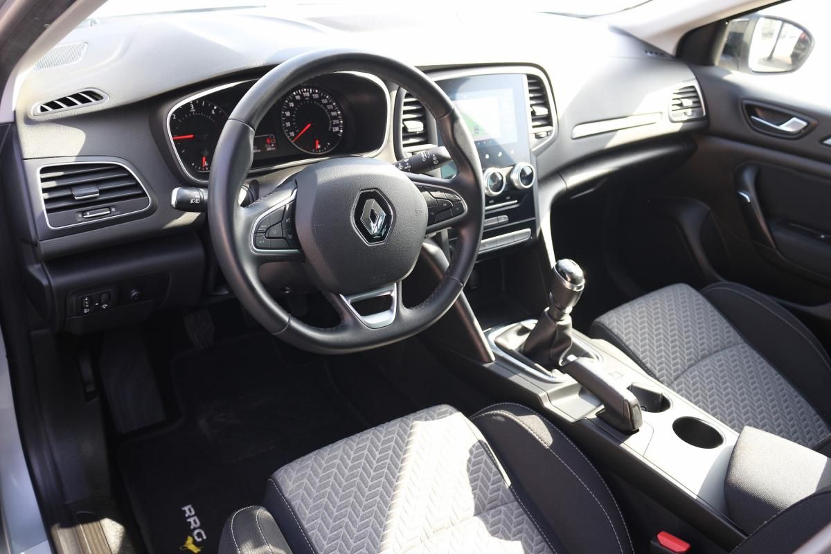renault-megane-sport-tourer-2021-diesel-1461cc