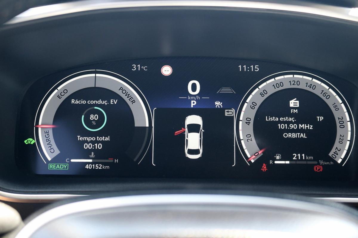 toyota-corolla-2023-hibrido-a-gasolina-1798cc