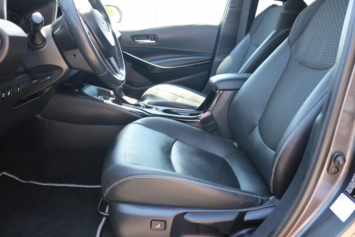 toyota-corolla-2023-hibrido-a-gasolina-1798cc