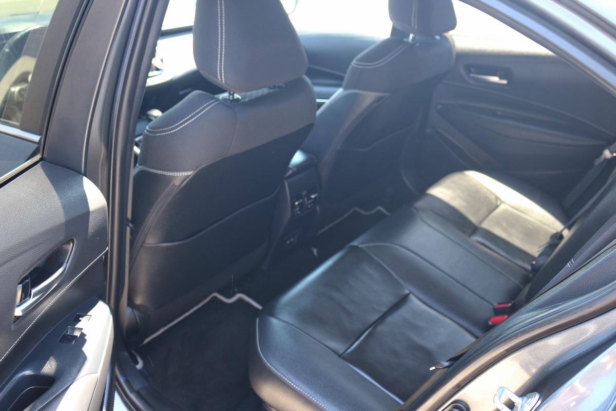 toyota-corolla-2023-hibrido-a-gasolina-1798cc