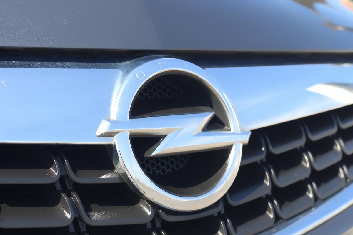 opel-astra-sport-tourer-2012-diesel-1686cc