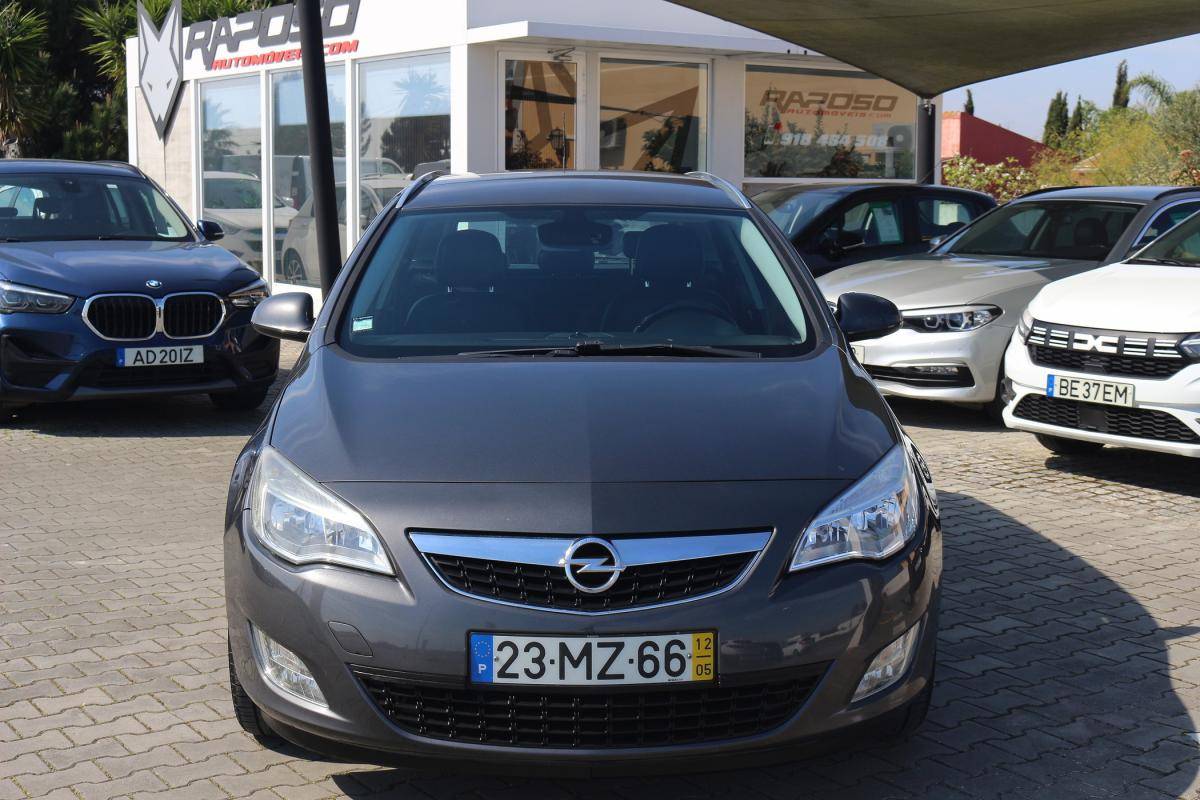 opel-astra-sport-tourer-2012-diesel-1686cc
