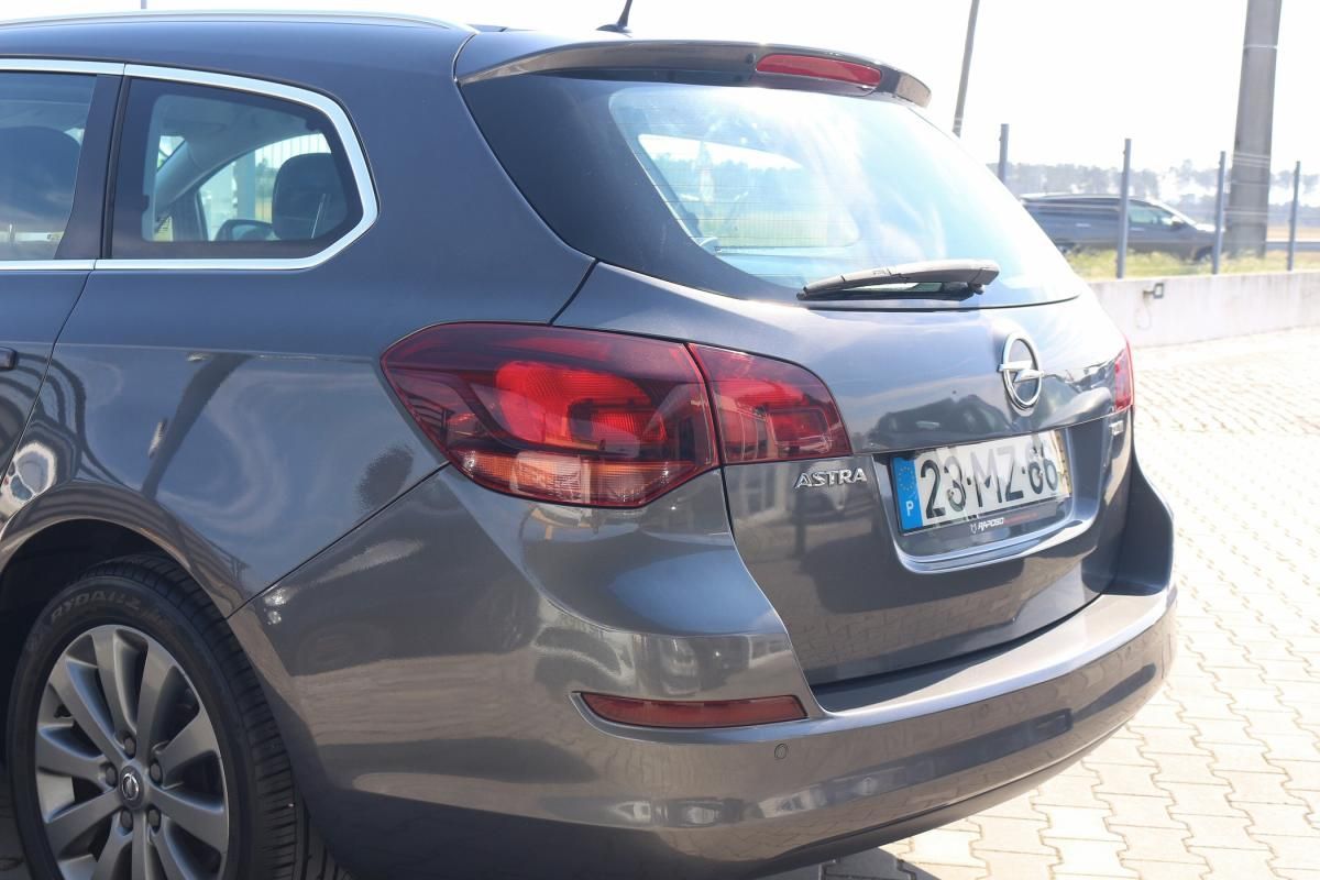 opel-astra-sport-tourer-2012-diesel-1686cc