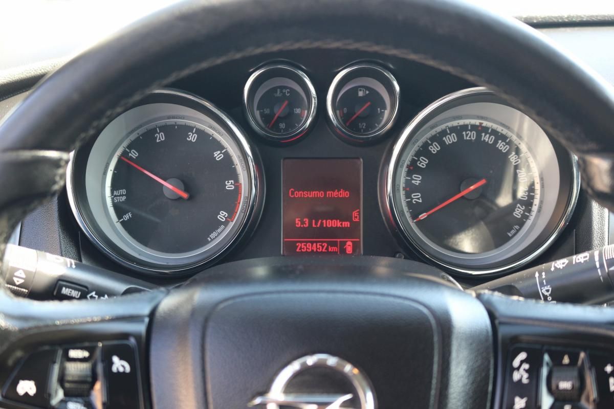 opel-astra-sport-tourer-2012-diesel-1686cc