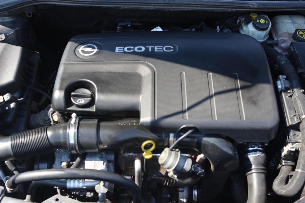 opel-astra-sport-tourer-2012-diesel-1686cc