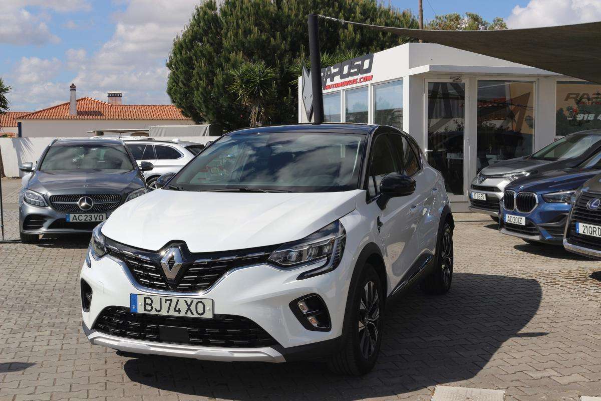 renault-captur-2024-hibrido-a-gasolina-1598cc