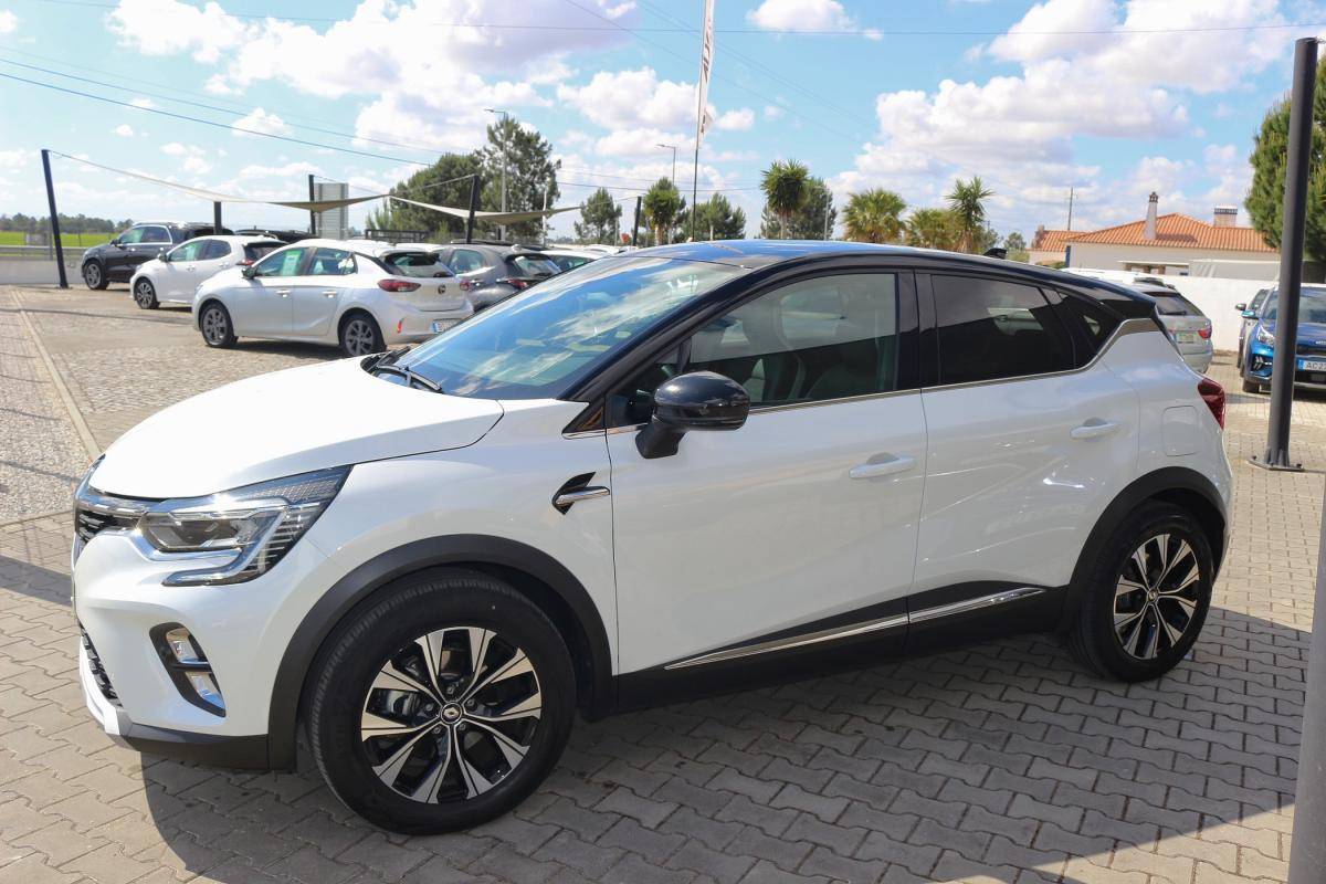 renault-captur-2024-hibrido-a-gasolina-1598cc