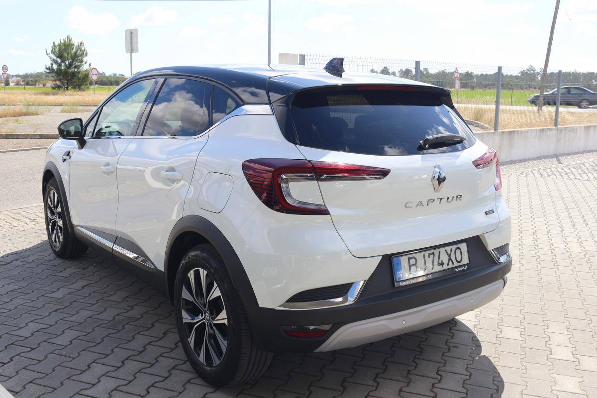 renault-captur-2024-hibrido-a-gasolina-1598cc