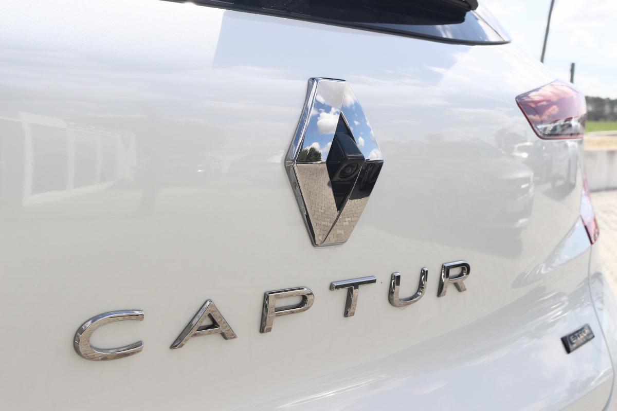 renault-captur-2024-hibrido-a-gasolina-1598cc