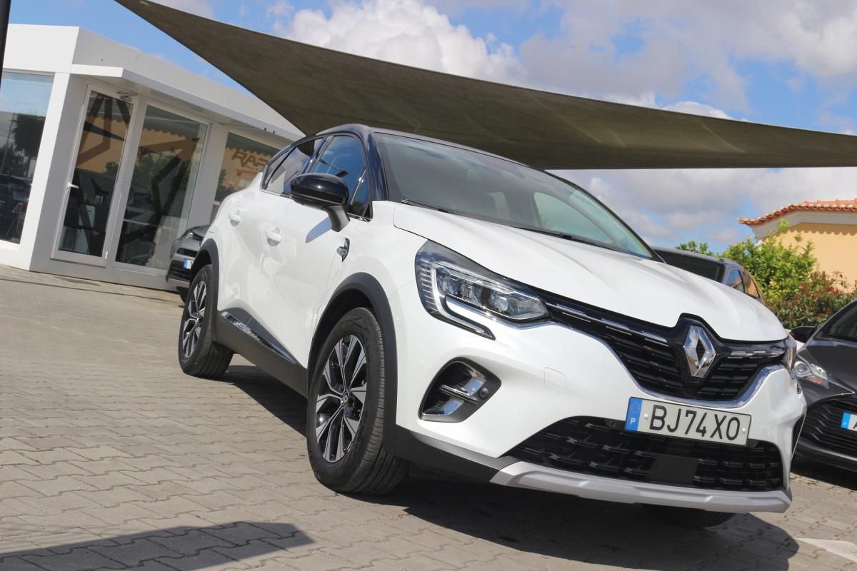 renault-captur-2024-hibrido-a-gasolina-1598cc