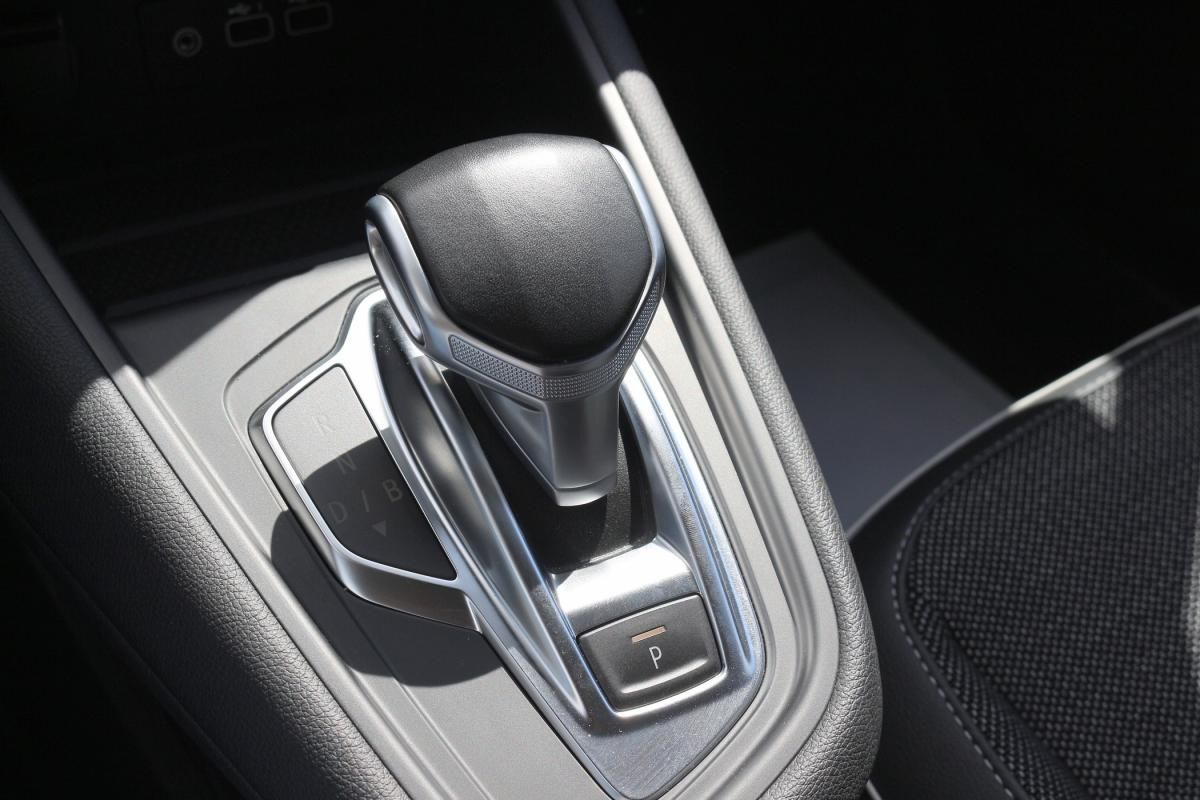 renault-captur-2024-hibrido-a-gasolina-1598cc