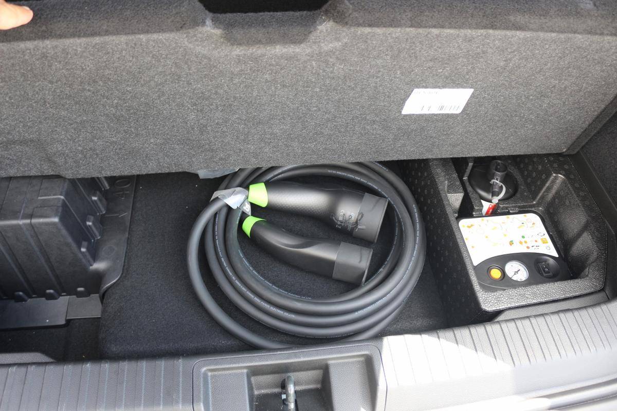 renault-captur-2024-hibrido-a-gasolina-1598cc