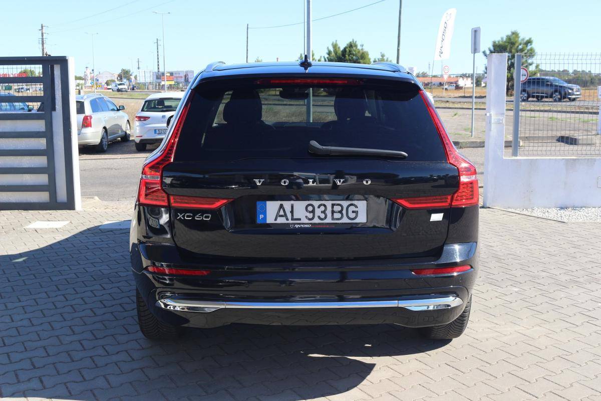 volvo-xc60-2021-hibrido-a-gasolina-1969cc