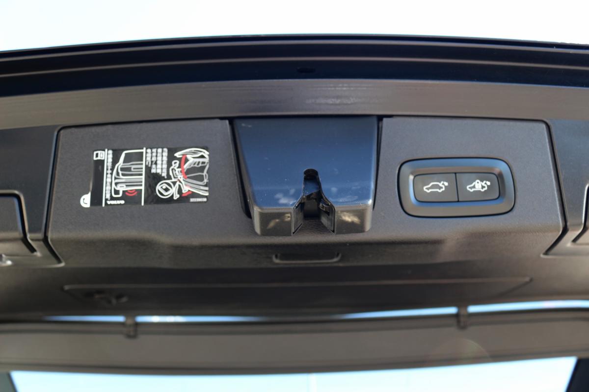 volvo-xc60-2021-hibrido-a-gasolina-1969cc