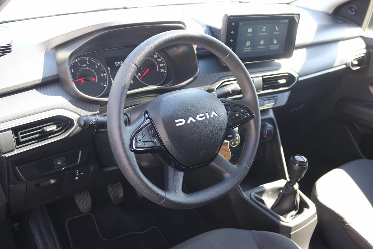 dacia-sandero-2023-gasolina-999cc