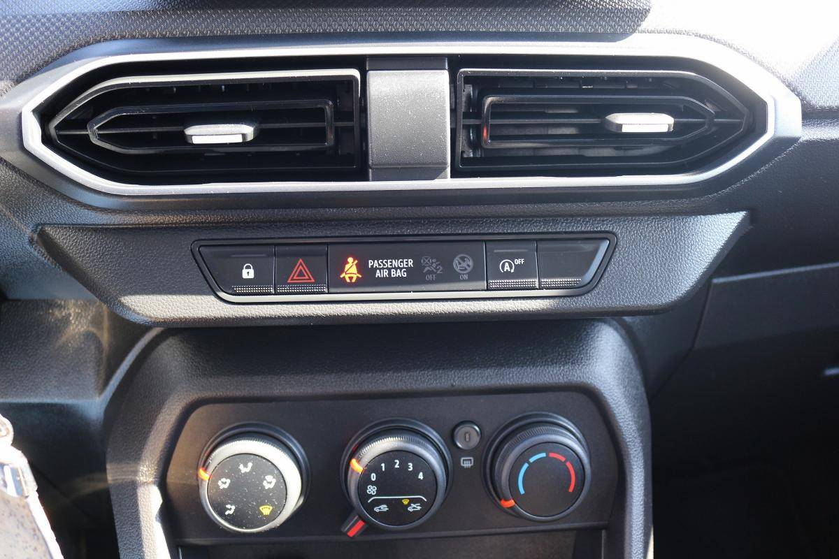 dacia-sandero-2023-gasolina-999cc
