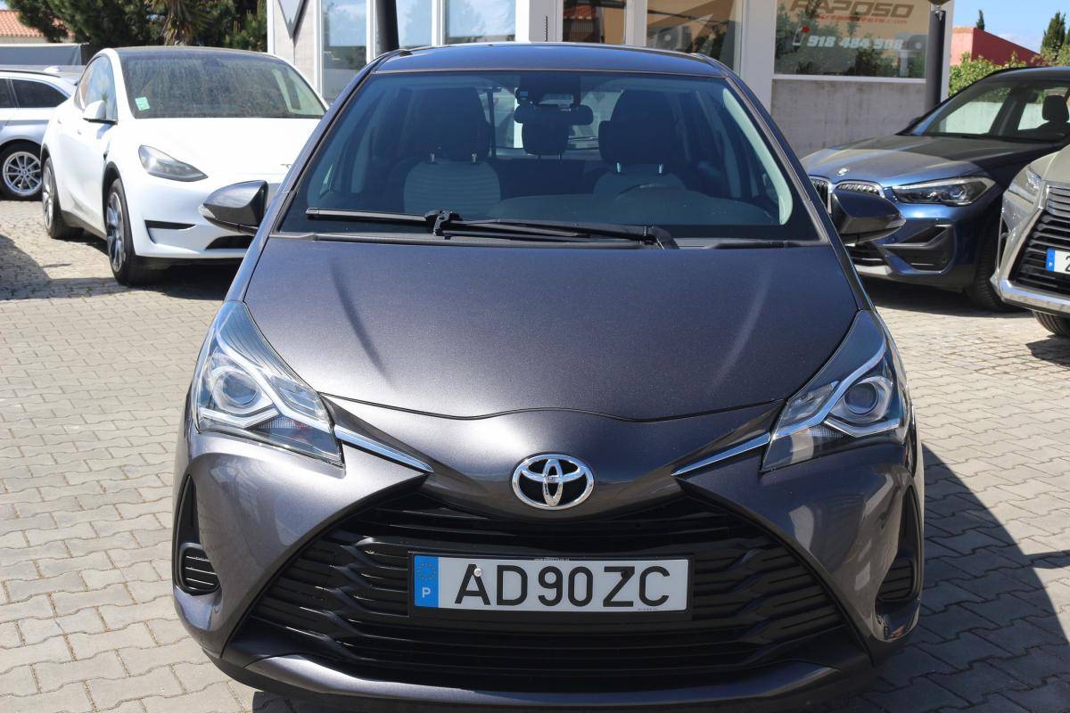 toyota-yaris-2020-gasolina-998cc