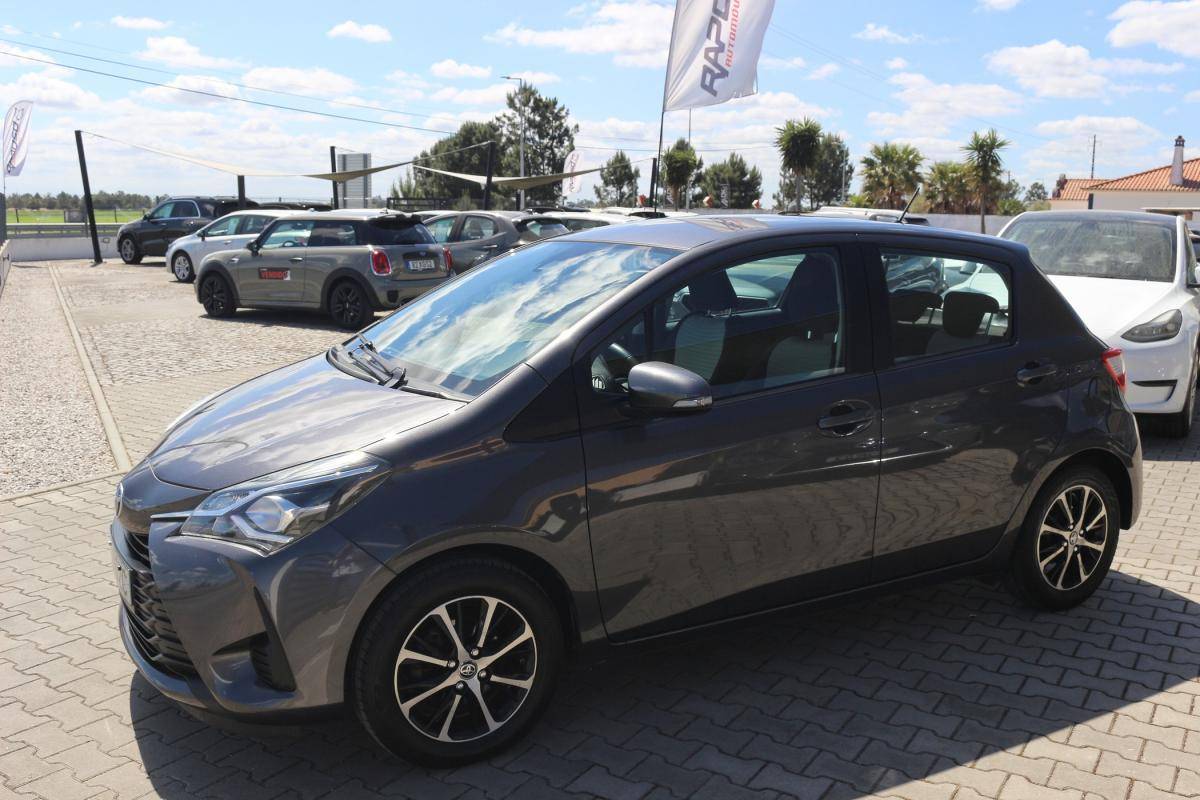 toyota-yaris-2020-gasolina-998cc