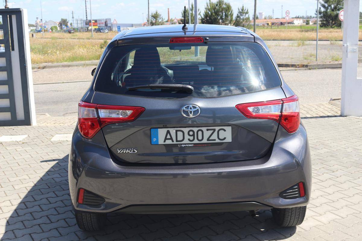 toyota-yaris-2020-gasolina-998cc