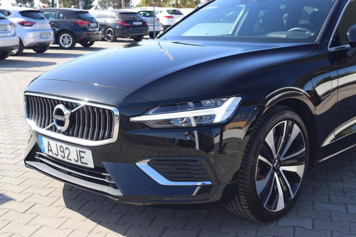 volvo-v60-2021-hibrido-a-gasolina-1969cc