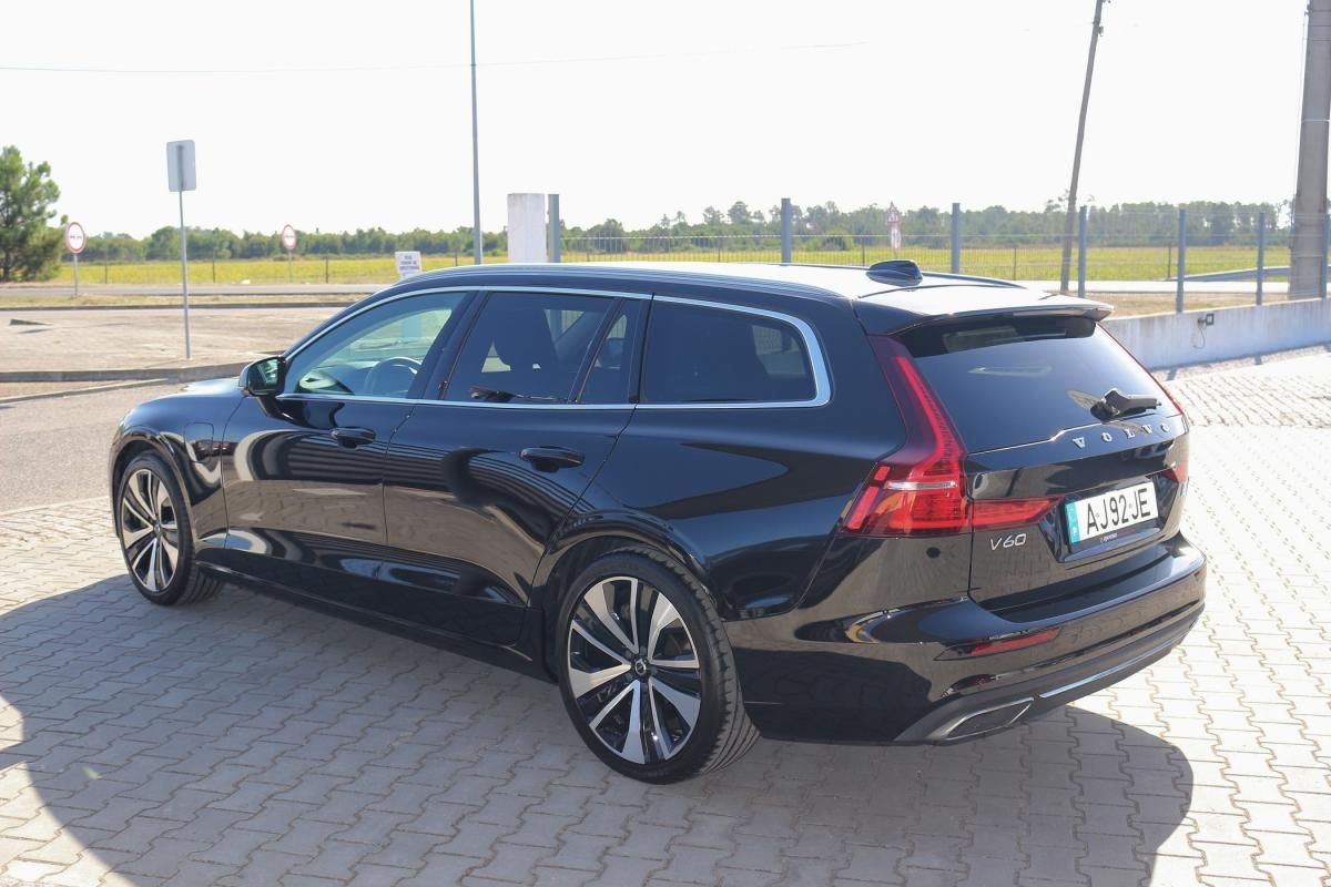volvo-v60-2021-hibrido-a-gasolina-1969cc