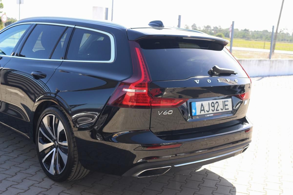 volvo-v60-2021-hibrido-a-gasolina-1969cc