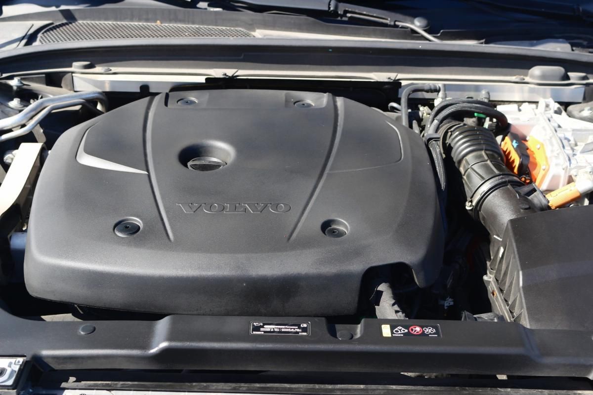 volvo-v60-2021-hibrido-a-gasolina-1969cc