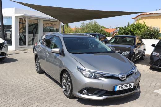 toyota-auris-touring-sports-2016-diesel-1364cc