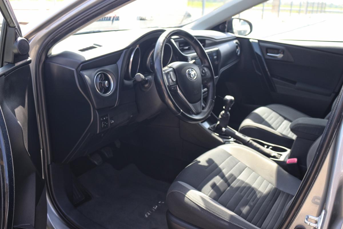 toyota-auris-touring-sports-2016-diesel-1364cc