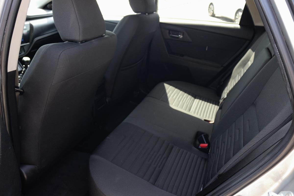 toyota-auris-touring-sports-2016-diesel-1364cc