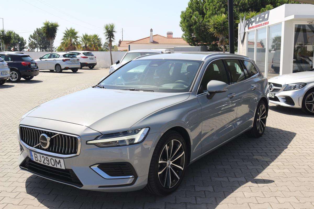 volvo-v60-2024-hibrido-a-gasolina-1969cc