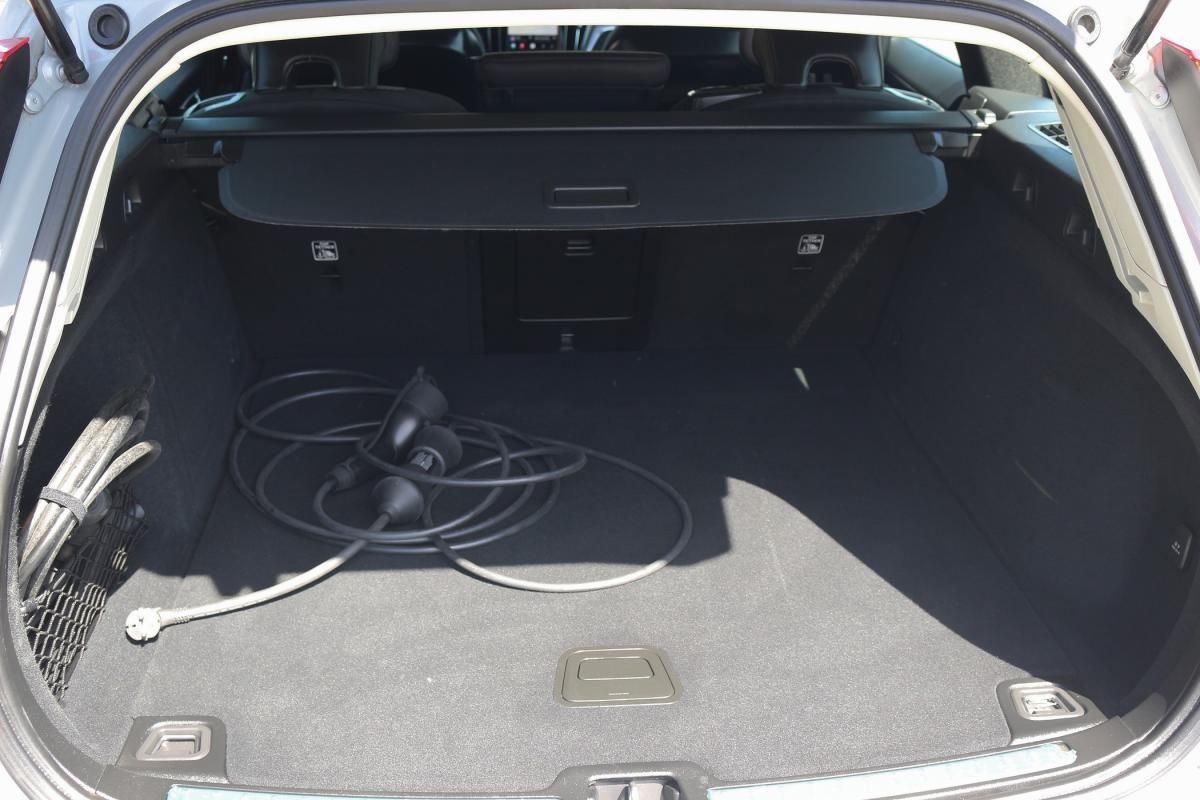 volvo-v60-2024-hibrido-a-gasolina-1969cc